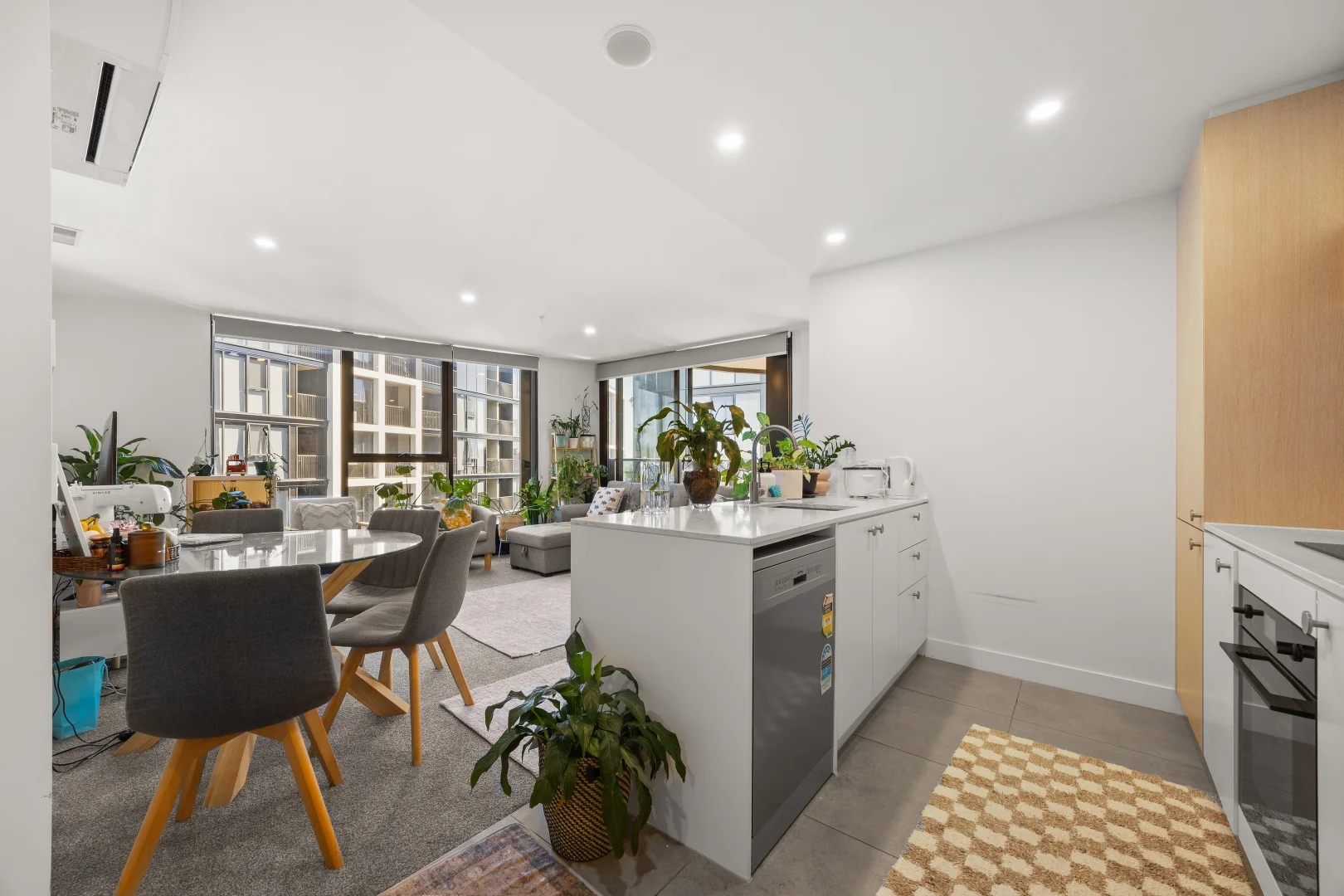 Additional image 2 of 1015/6 Furzer Street, Phillip ACT 2606