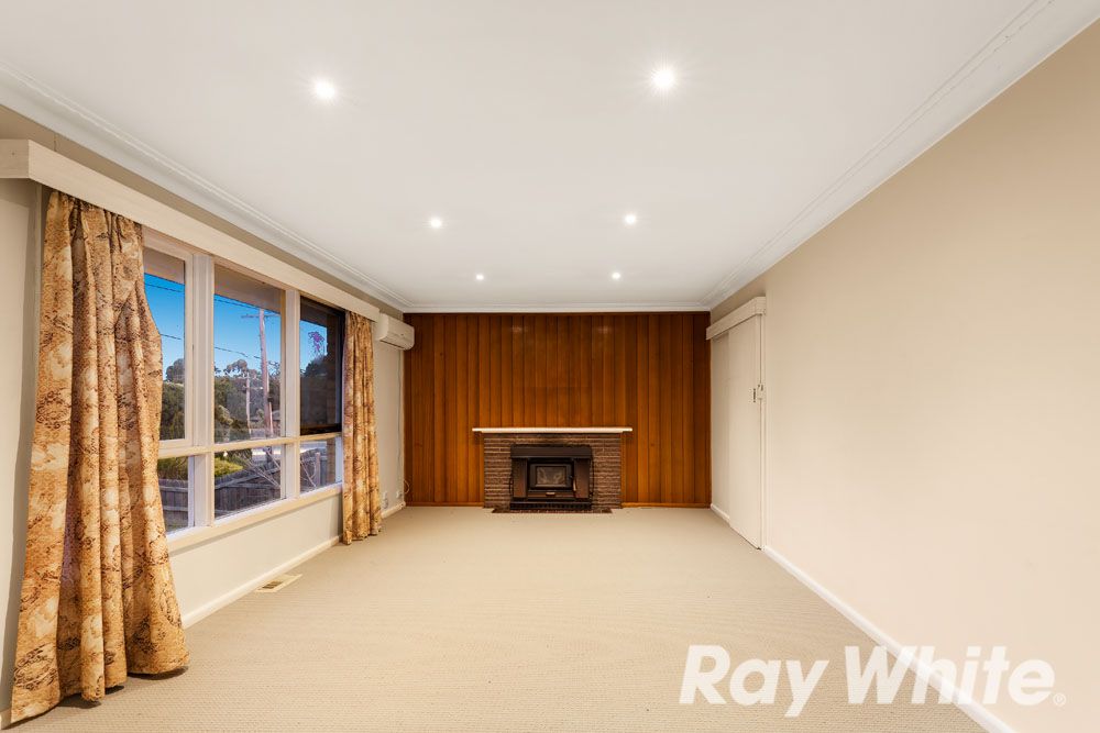 98 Scoresby Road, Bayswater VIC 3153, Image 2