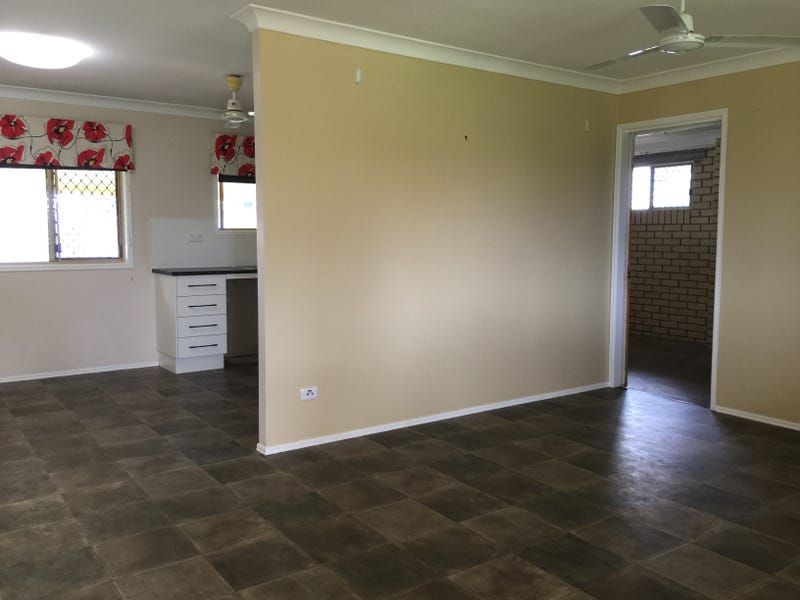 10 Gleeson Close, Gracemere QLD 4702, Image 2