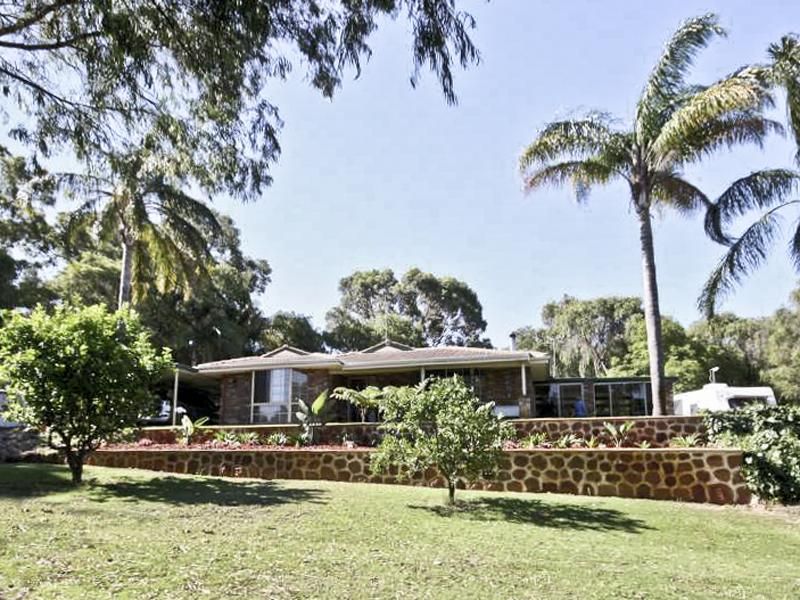 6 Admiralty Place, LESCHENAULT WA 6233, Image 2