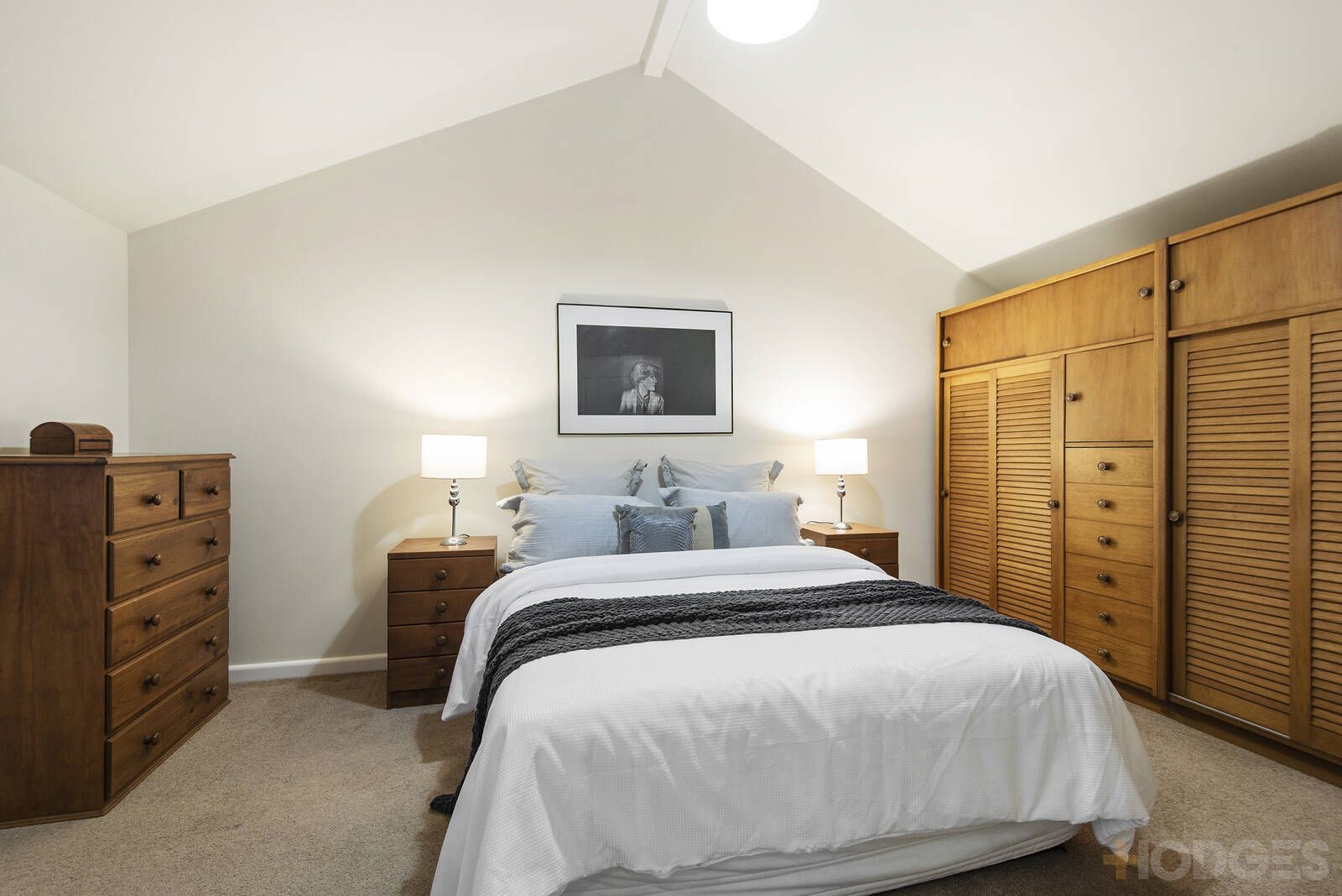 4 bedrooms House in 16 Cheltenham Road BLACK ROCK VIC, 3193