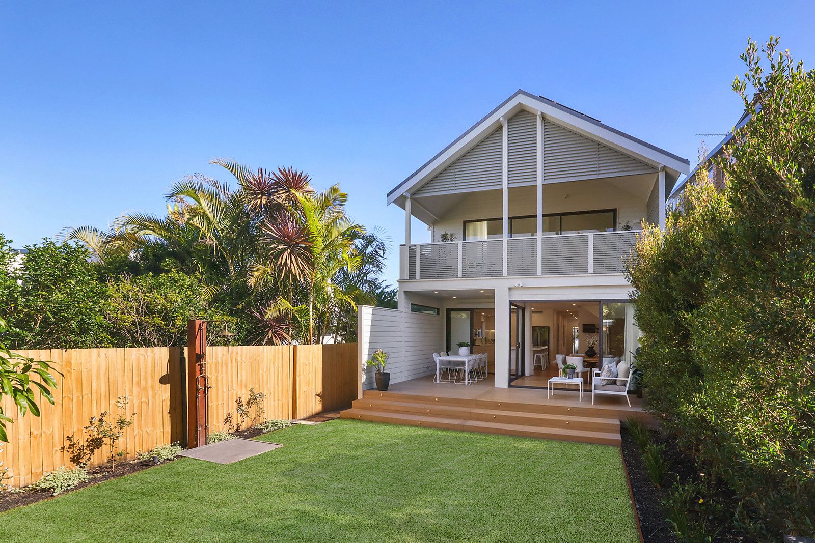 27 Blackwood Road, North Curl Curl NSW 2099, Image 0