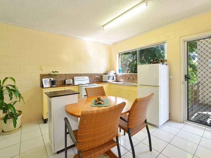 10/71 Moore Street, TRINITY BEACH QLD 4879, Image 2