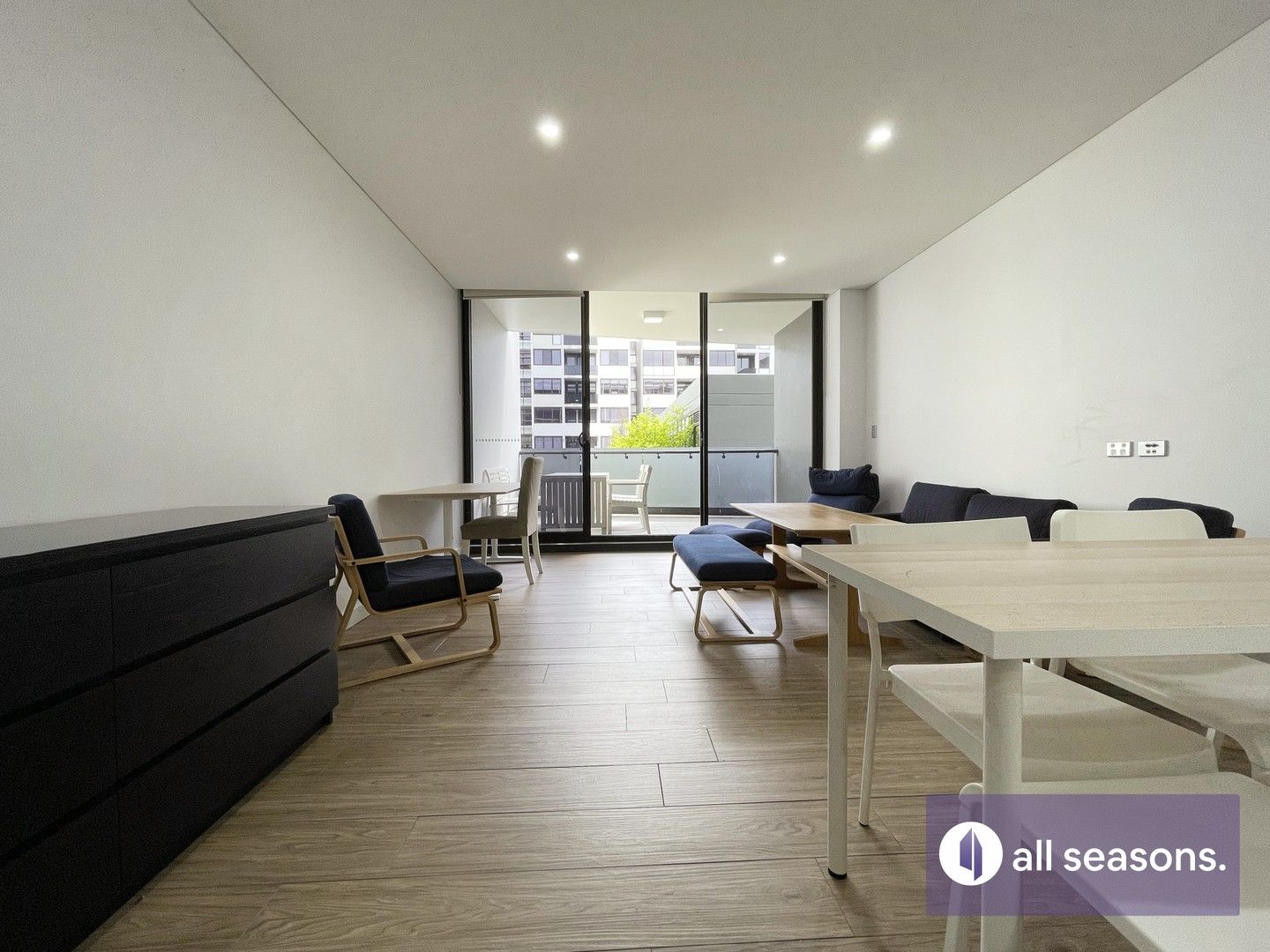 2 bedrooms Apartment / Unit / Flat in Ground FL/349 George Street WATERLOO NSW, 2017