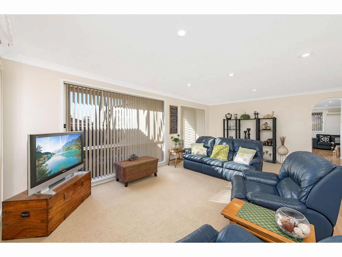 108 Chasselas Avenue, Eschol Park NSW 2558, Image 2