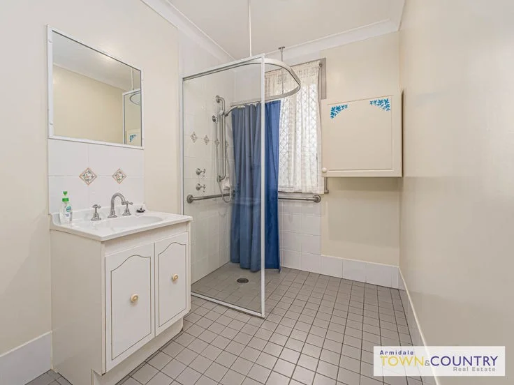 Additional image 8 of 10 Helen Avenue, Armidale NSW 2350