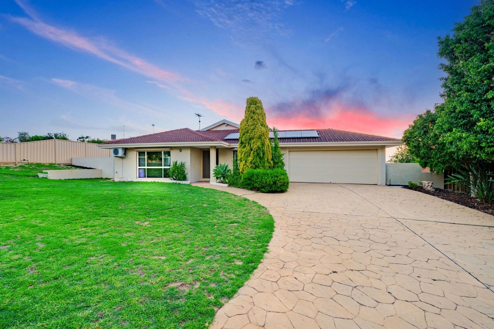 4 bedrooms House in 9 Gannet Rise HALLS HEAD WA, 6210