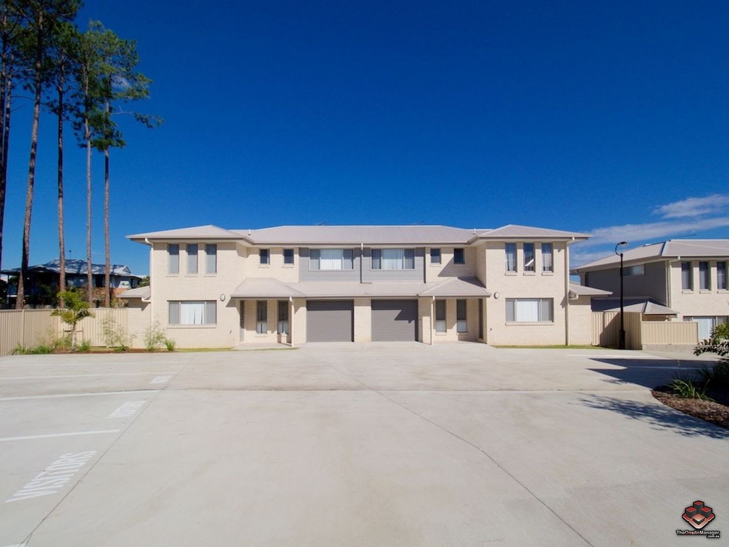 42 Pine Drive, Woodridge QLD 4114 House For Rent 385 Domain