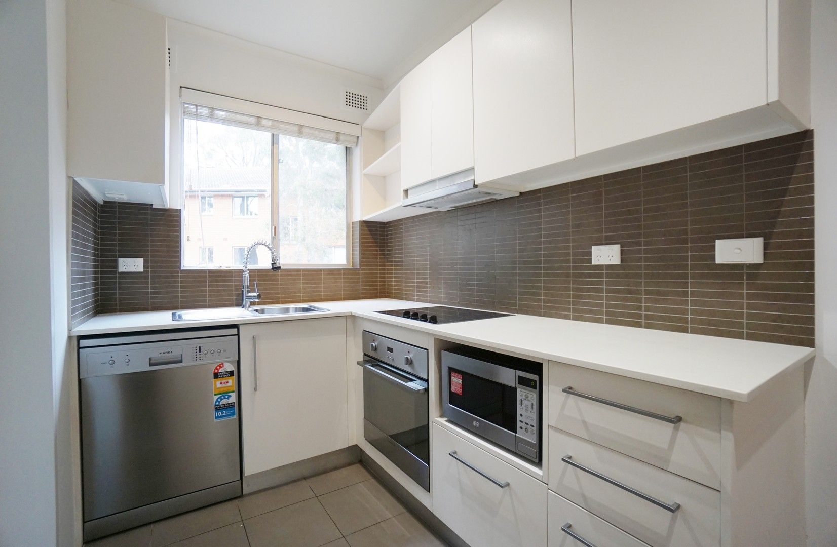 2 bedrooms Apartment / Unit / Flat in 5/3 Tasman Place MACQUARIE PARK NSW, 2113