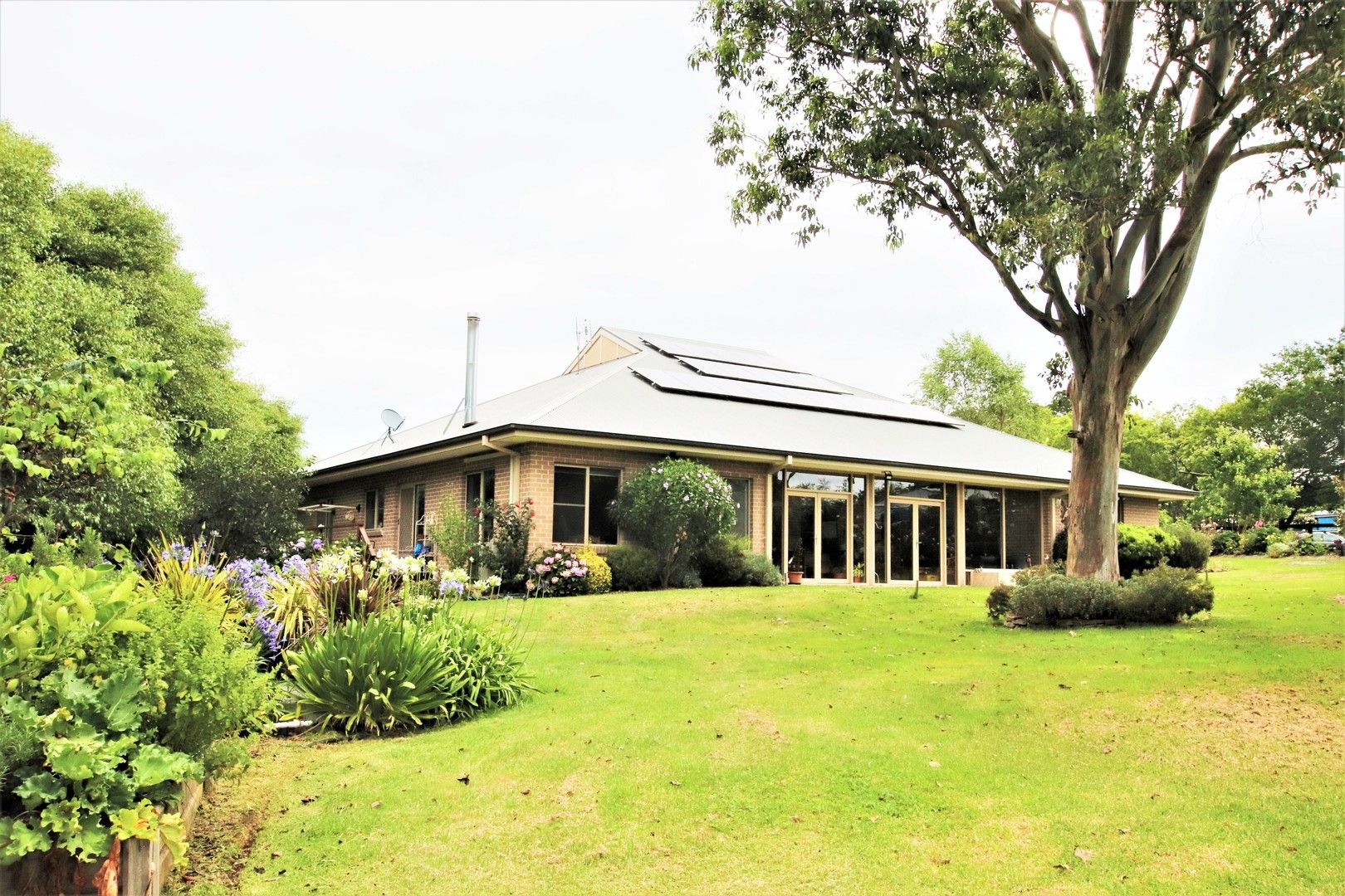 4 bedrooms House in 4 Hazelton Dr MOSS VALE NSW, 2577