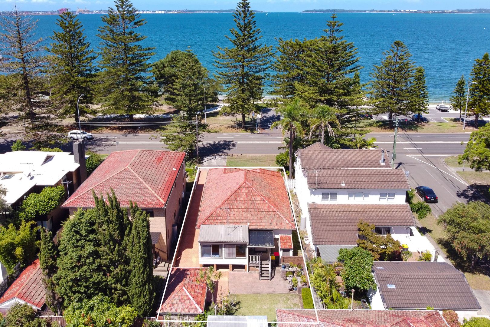 253 The Grand Parade , Ramsgate Beach NSW 2217