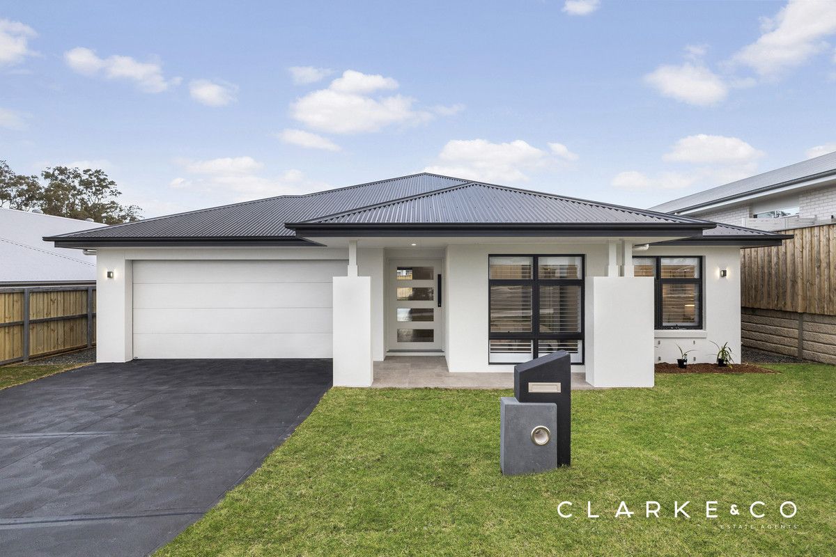 4 bedrooms House in 16 Steamcruiser Drive CHISHOLM NSW, 2322
