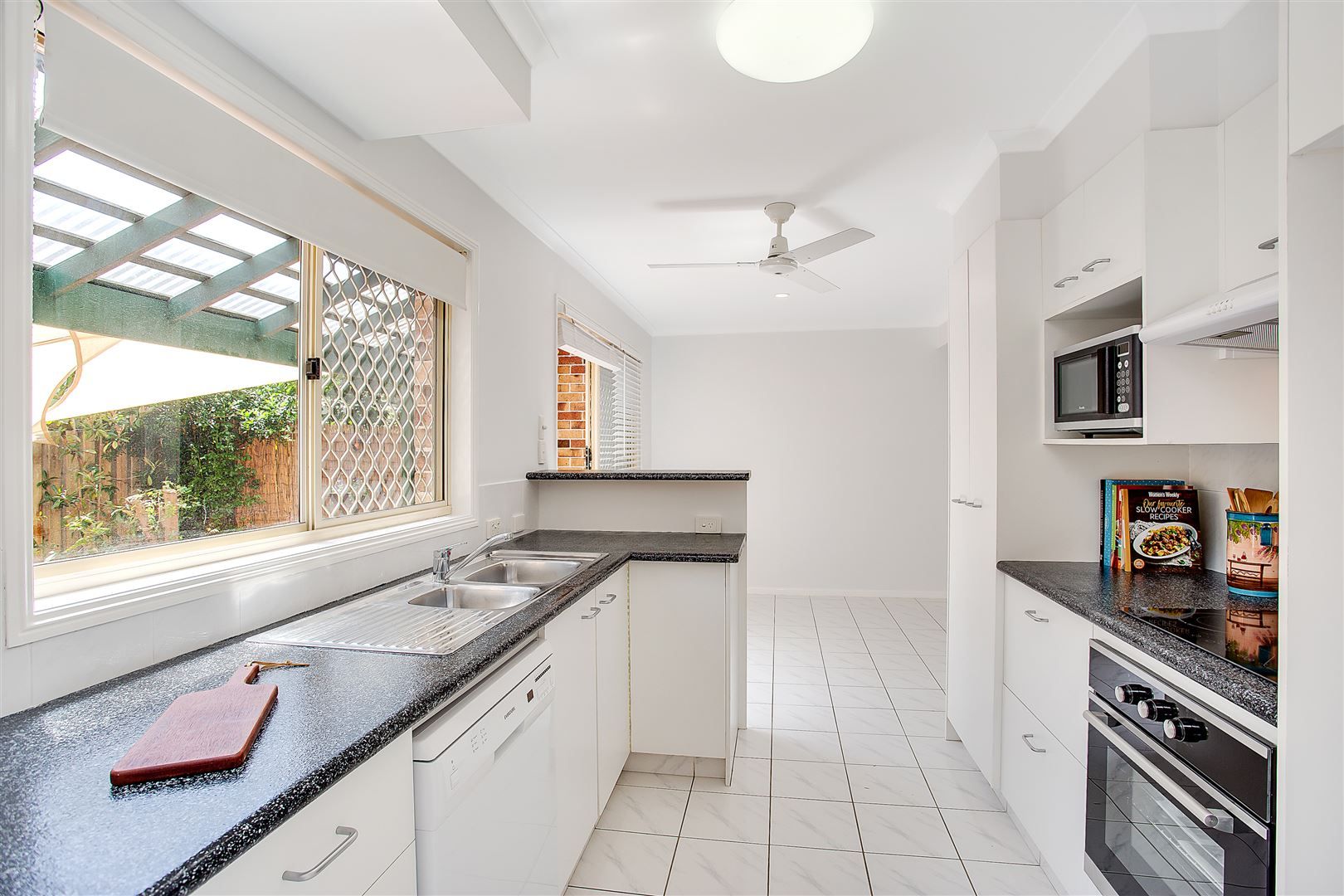 2/18 Bottlewood Court, Burleigh Waters QLD 4220, Image 0