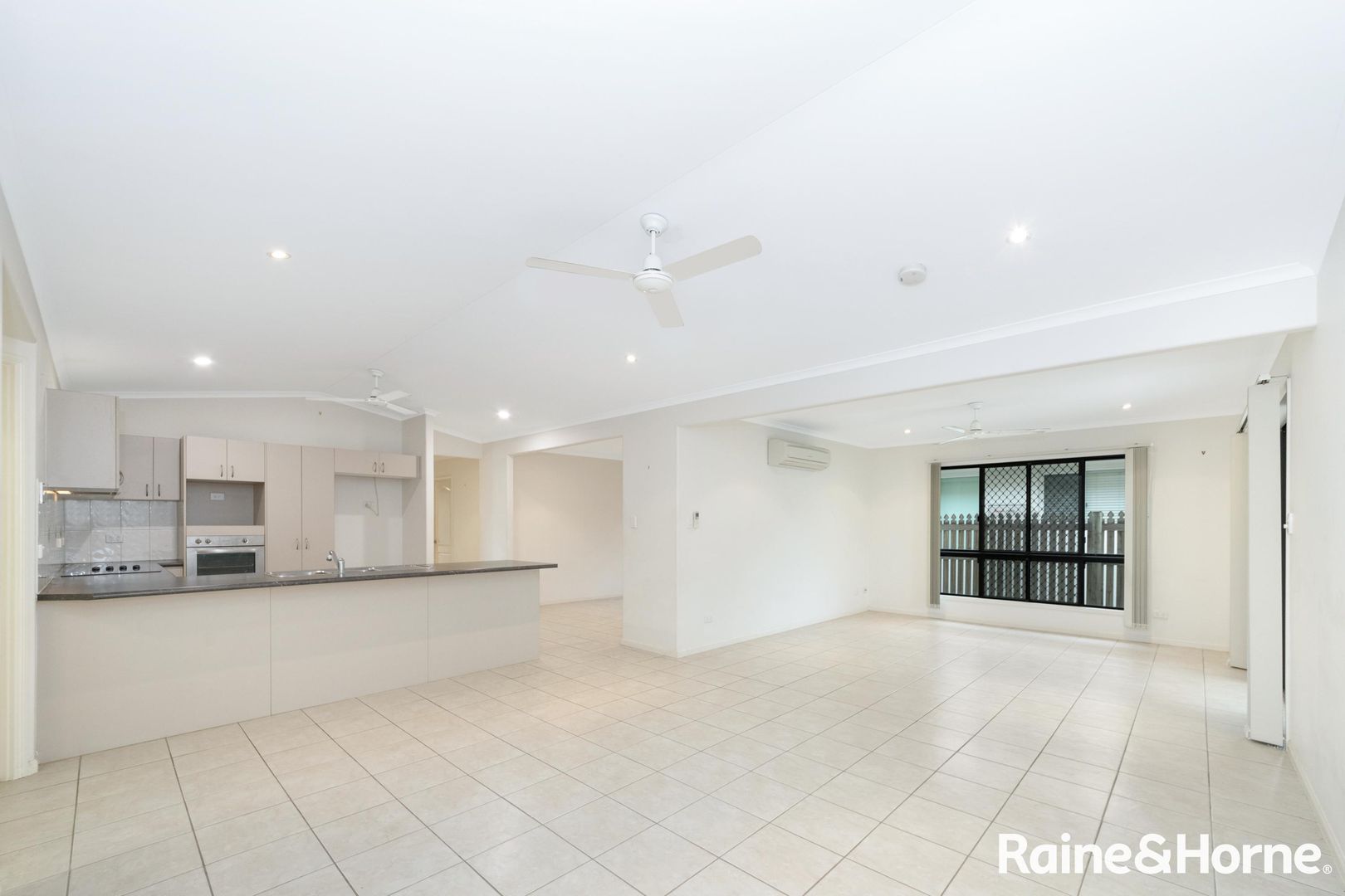 22 Eungella Court, Bushland Beach QLD 4818, Image 1