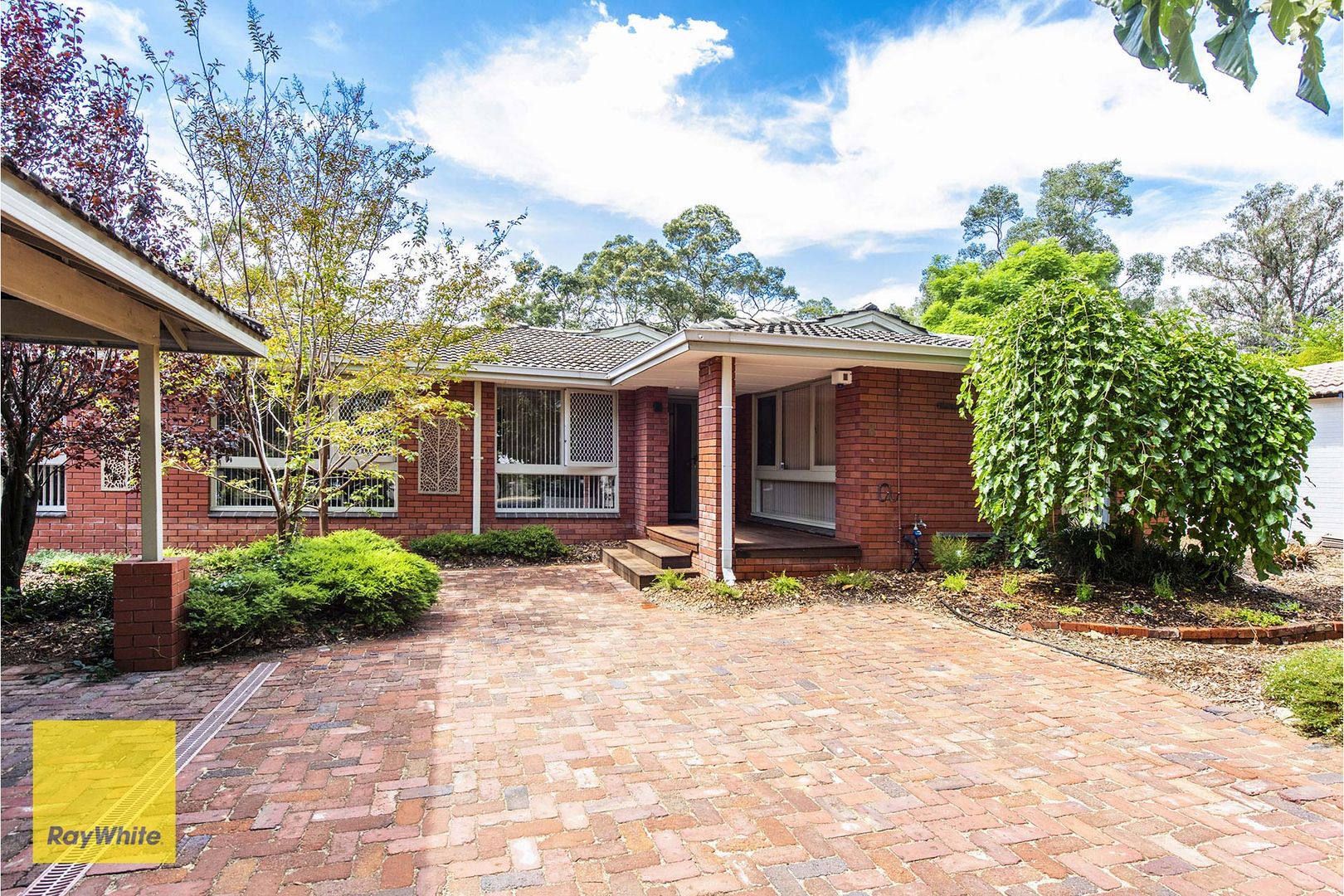 8 Arthur Road, Gooseberry Hill WA 6076, Image 2