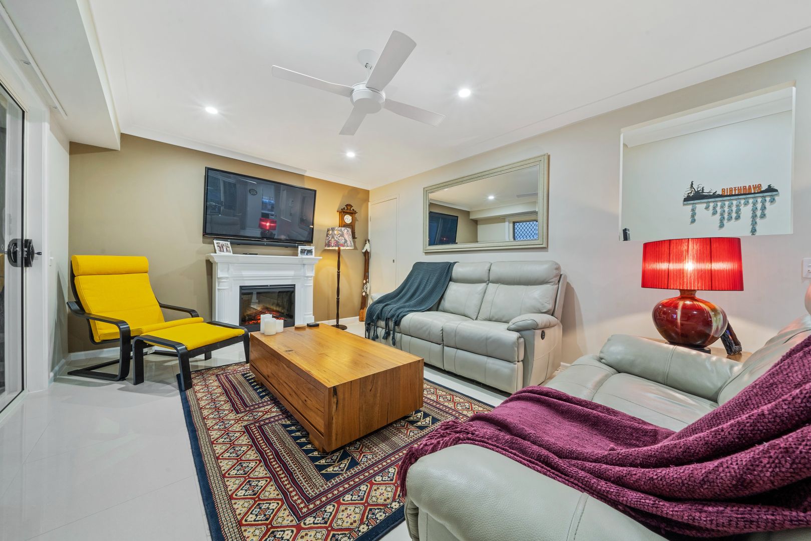 11 Wade Court, Shailer Park QLD 4128, Image 2