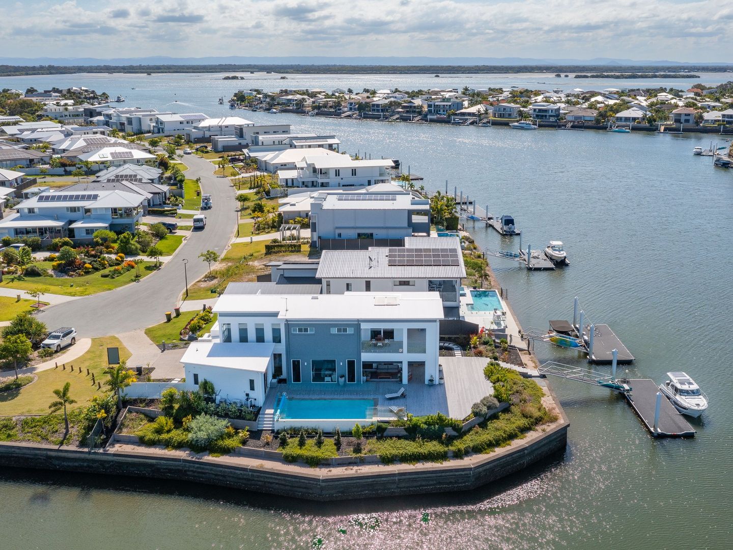 113 Seaside Drive, Banksia Beach Property History & Address Research