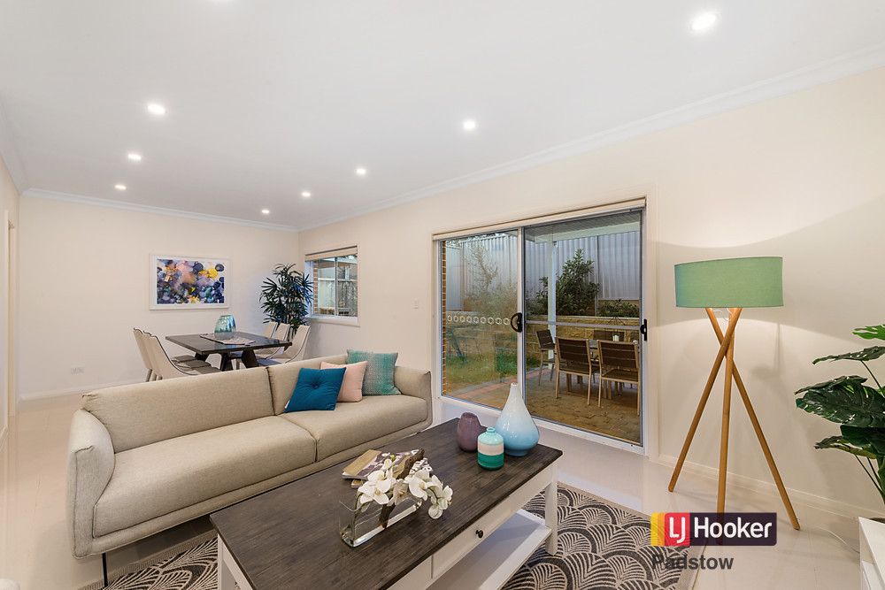 9/10 Old Glenfield Road, Casula NSW 2170, Image 0