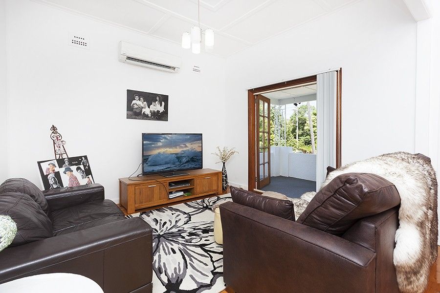 21 Princes Street, Mortdale NSW 2223, Image 2