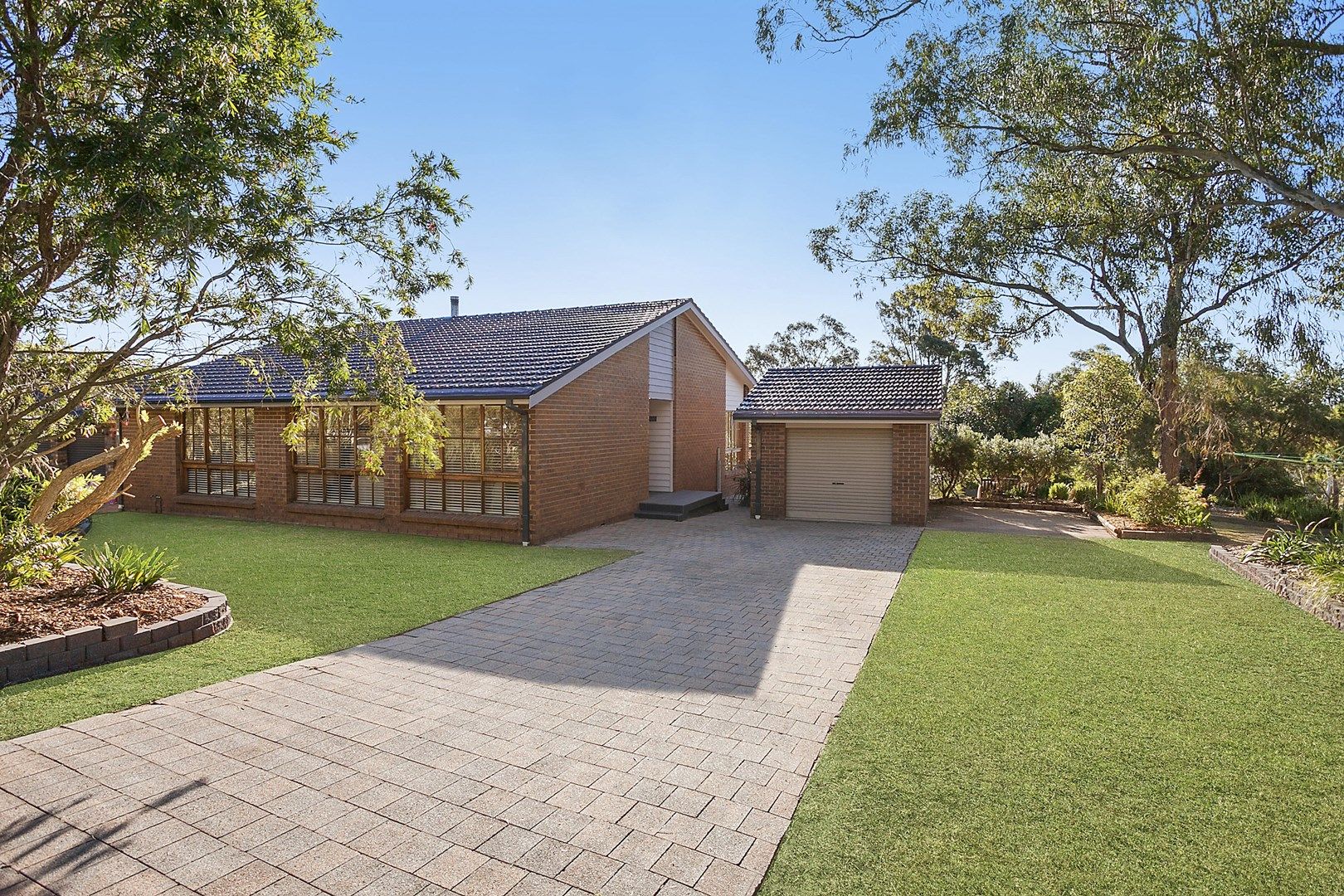 20 Hobart Place, Illawong NSW 2234, Image 1