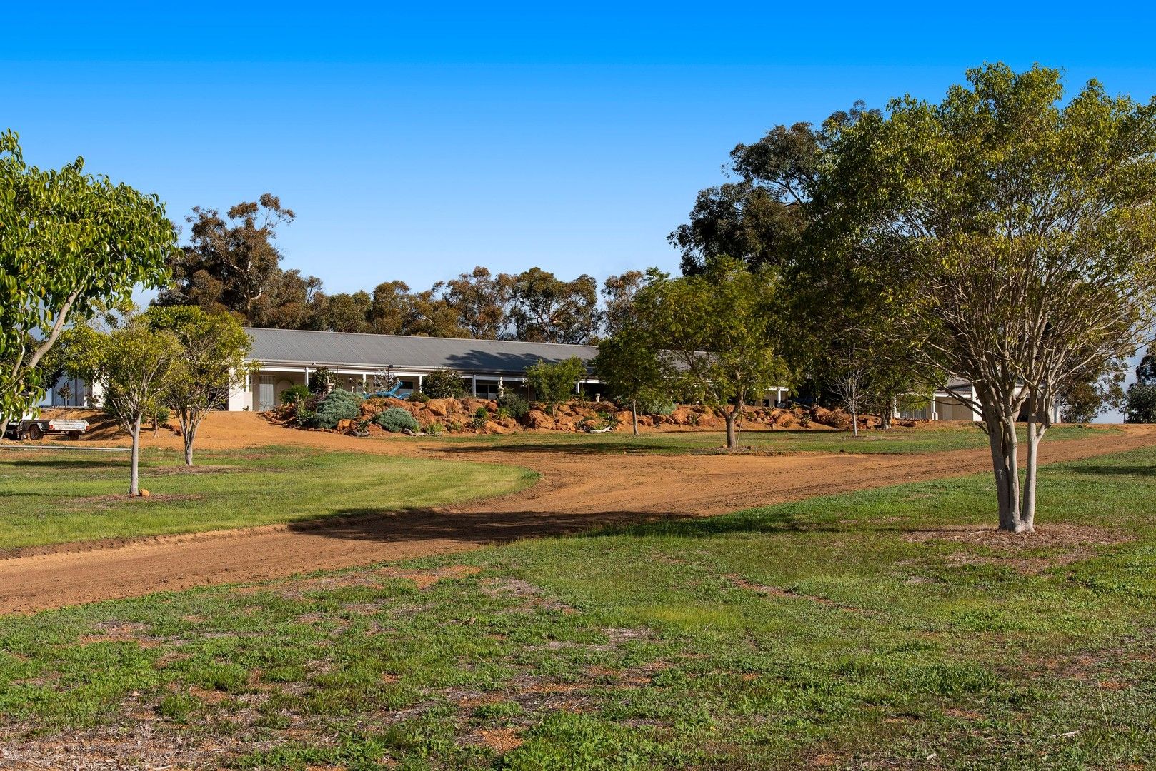 38 Redgum Court, Wandering WA 6308, Image 0