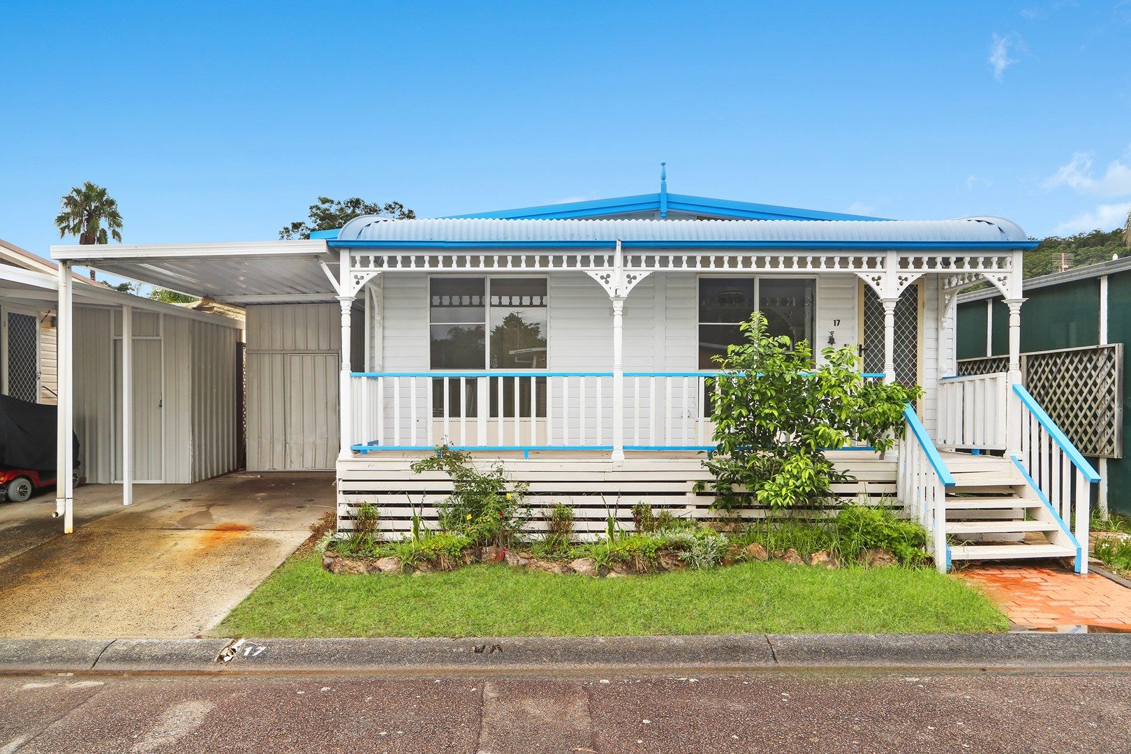17 First Avenue, Green Point NSW 2251, Image 2