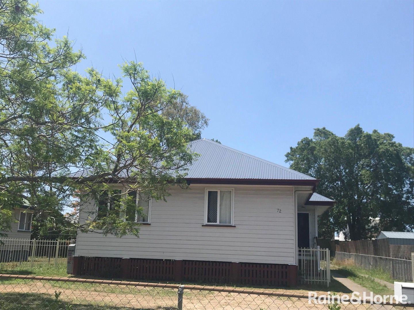 3 bedrooms House in 72 Winstanley Street CARINA HEIGHTS QLD, 4152