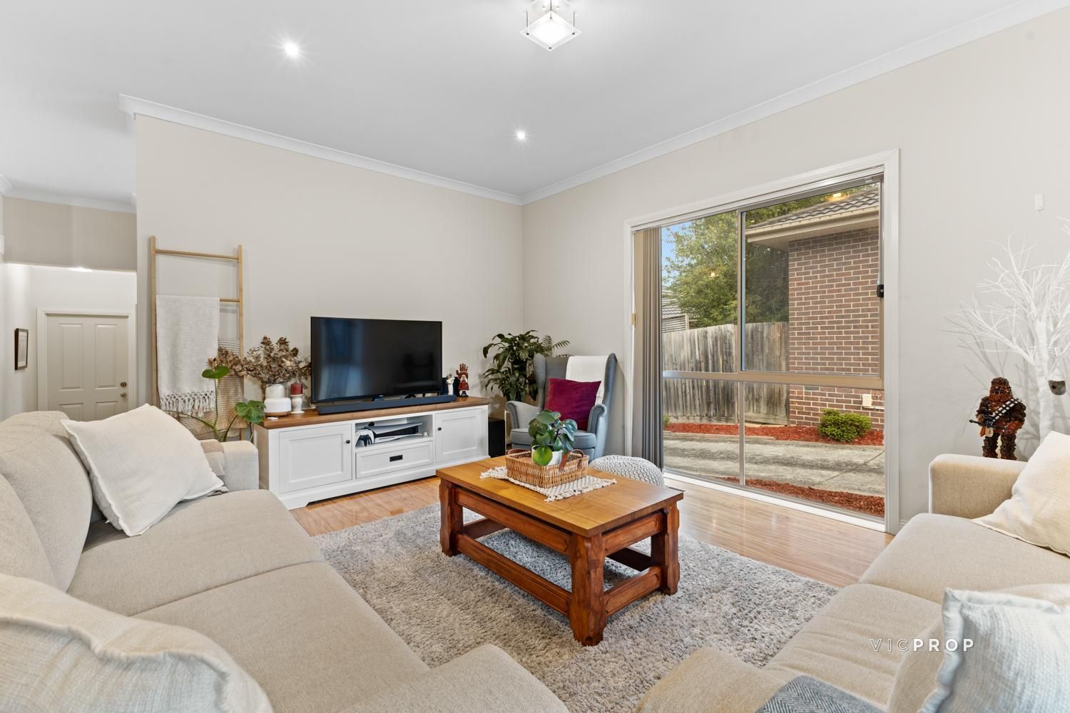 1&2/4 Wilson Street, Ferntree Gully VIC 3156, Image 2