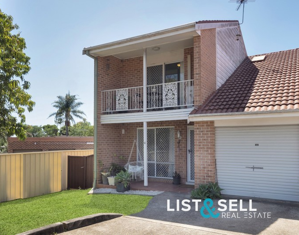 4/12 Parliament Road, Macquarie Fields NSW 2564