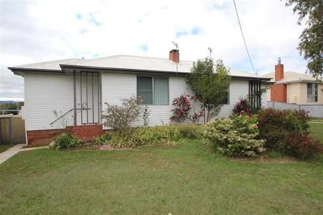 Picture of 106 Douglas Street, TENTERFIELD NSW 2372