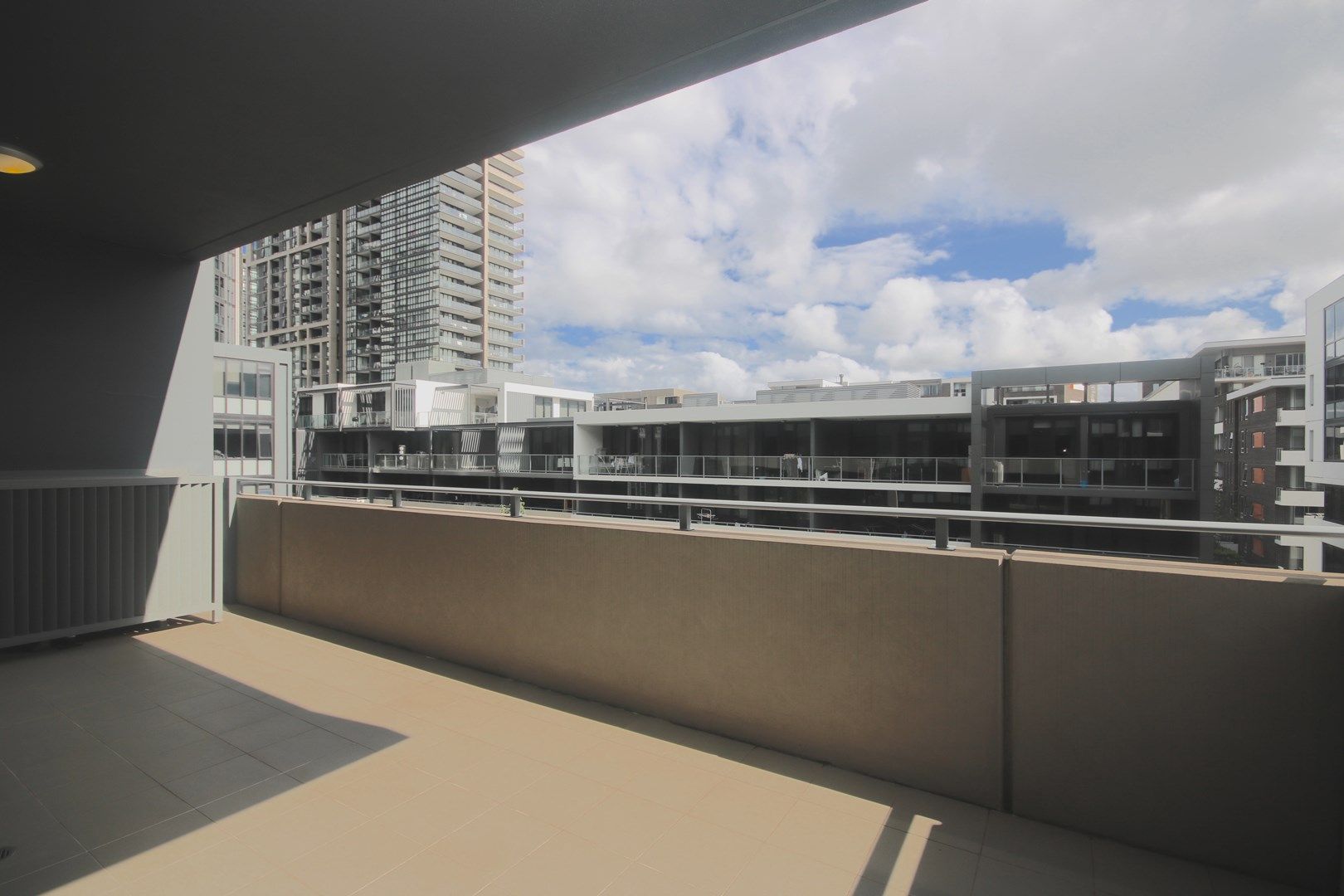 2 bedrooms Apartment / Unit / Flat in 601/4 Footbridge Boulevard WENTWORTH POINT NSW, 2127