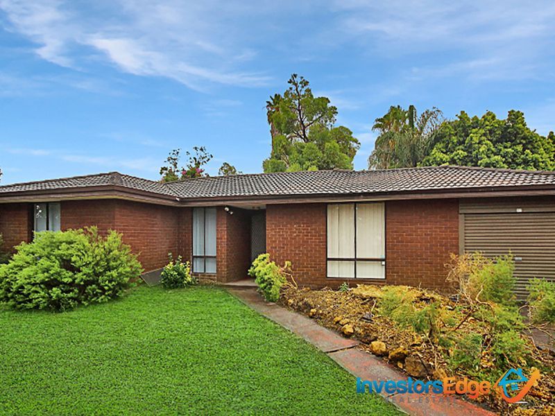 3 bedrooms House in 21 Larix Way FORRESTFIELD WA, 6058
