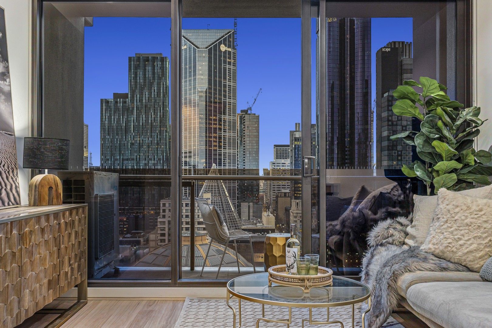 2 bedrooms Apartment / Unit / Flat in 1701/318 Russell Street MELBOURNE VIC, 3000