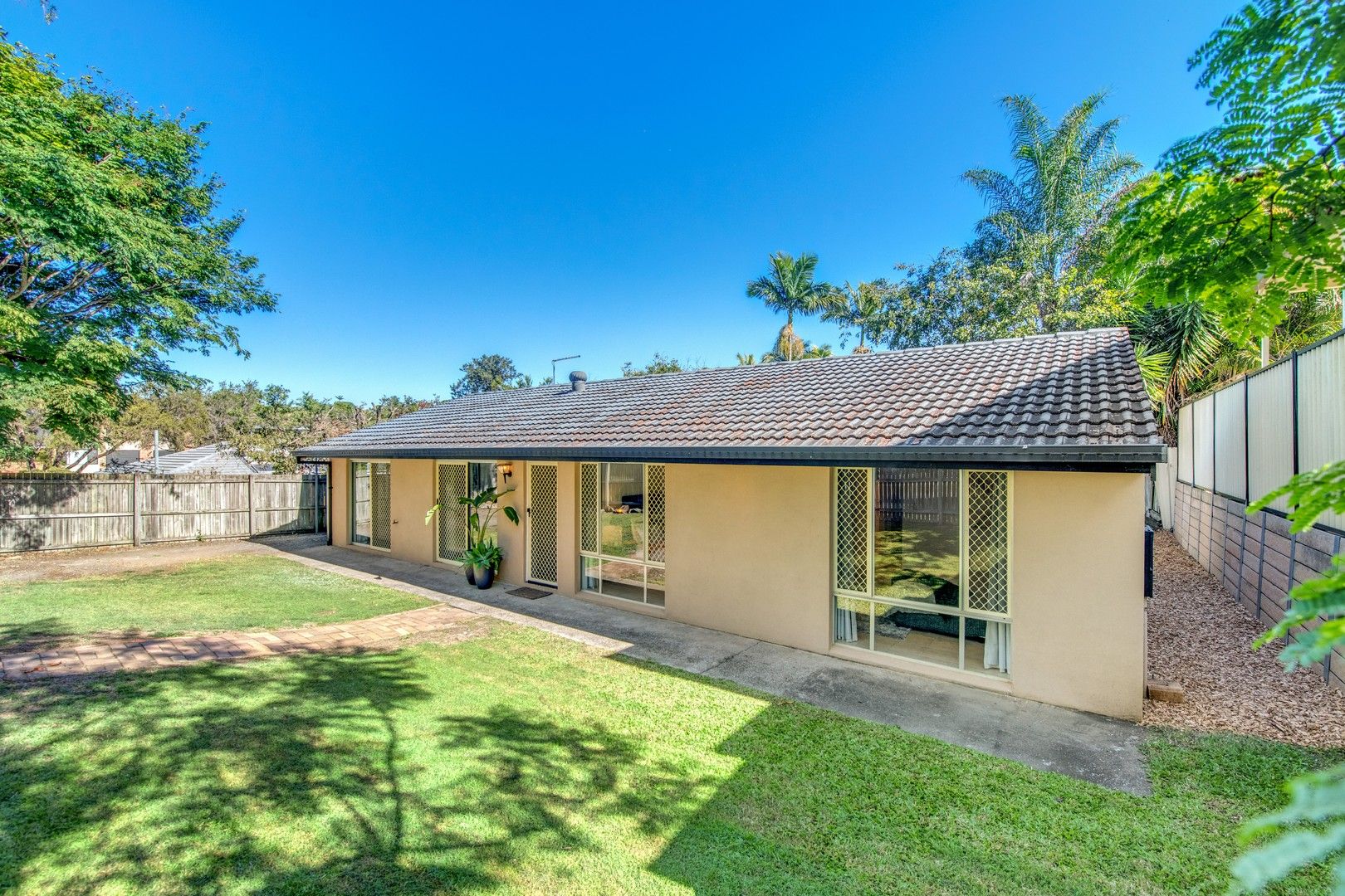 10 Macfarlane Street, Riverhills QLD 4074, Image 0