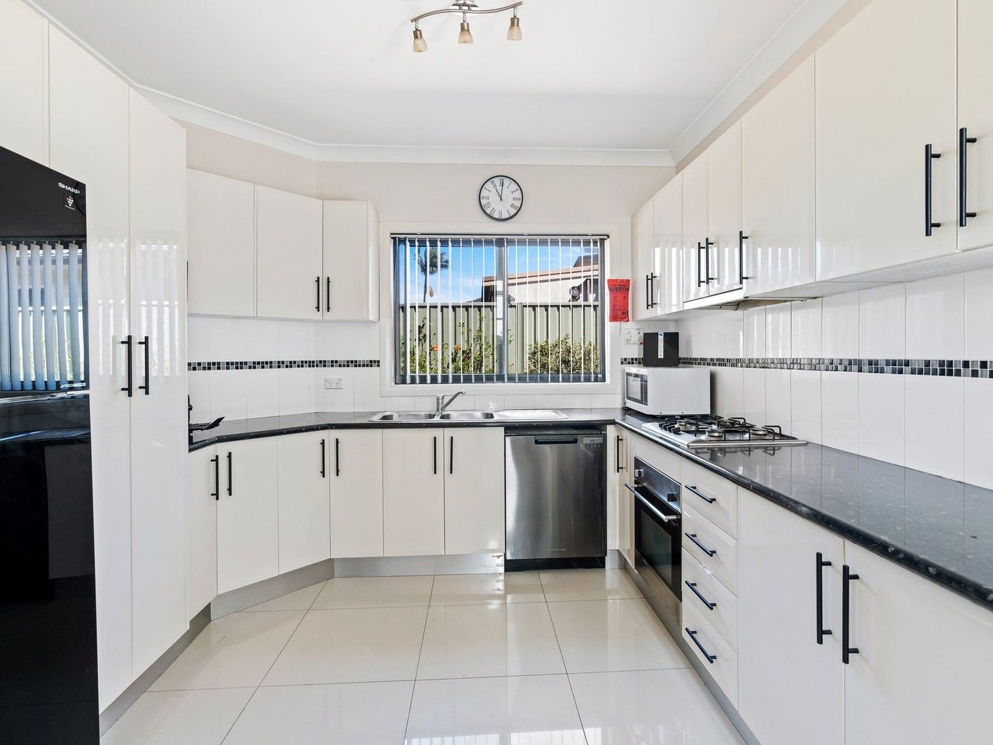 2/56 Gallipoli Avenue, Blackwall NSW 2256, Image 1