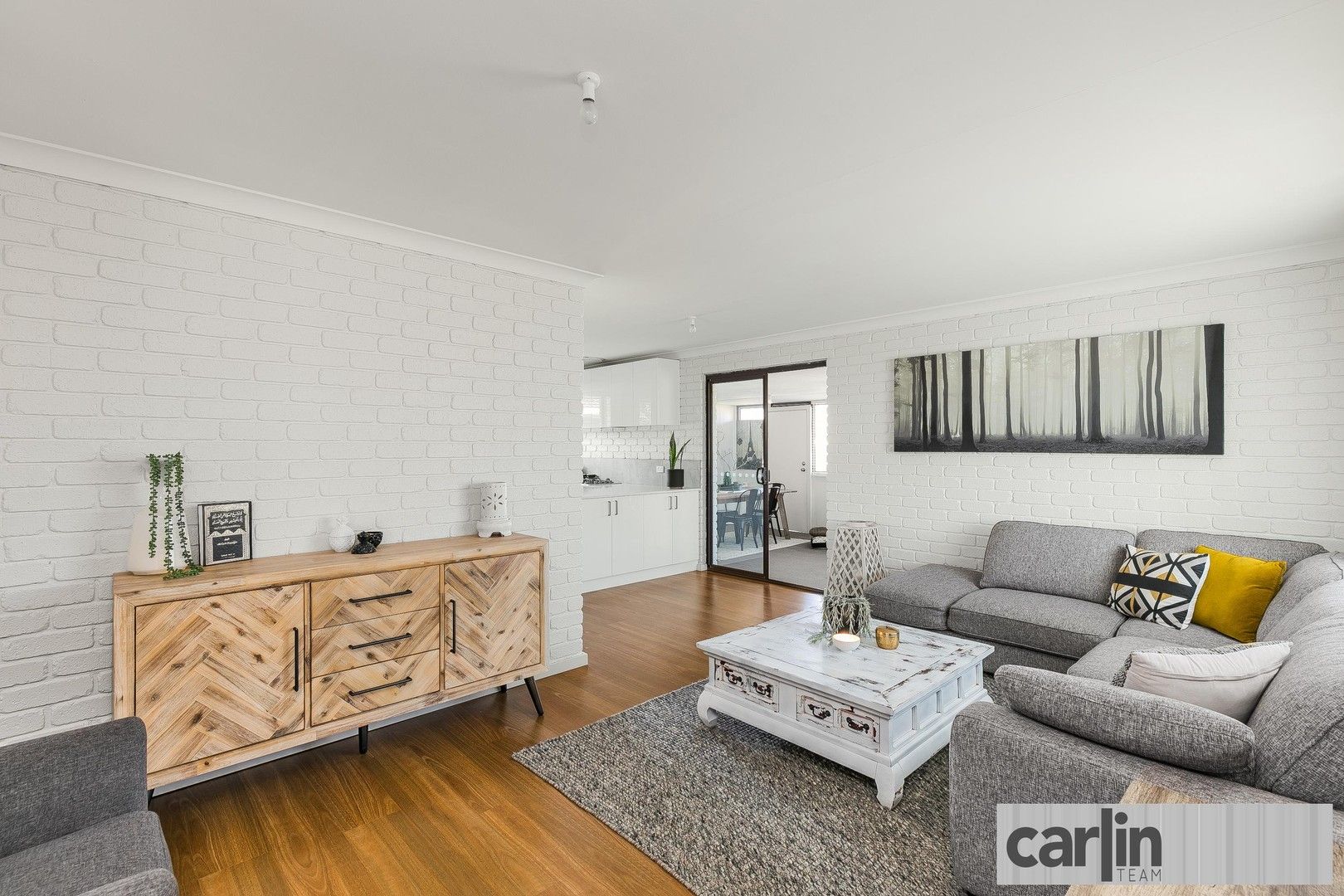 3 bedrooms House in 1 Varley Crescent COOLOONGUP WA, 6168