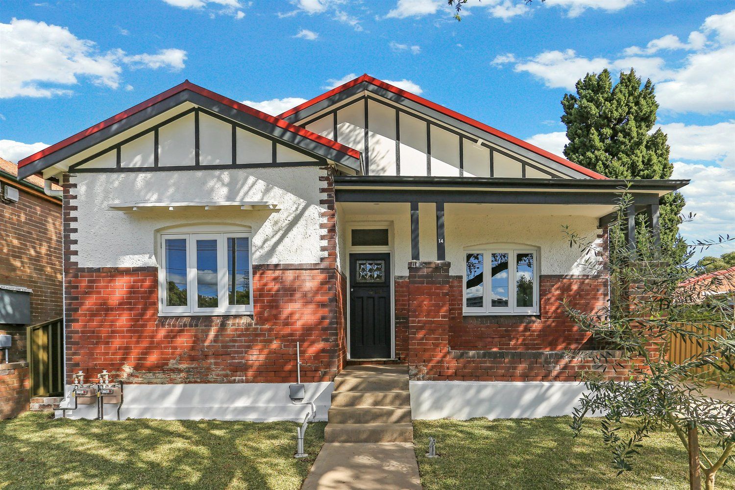 3 bedrooms House in 14 Phillips Avenue CANTERBURY NSW, 2193