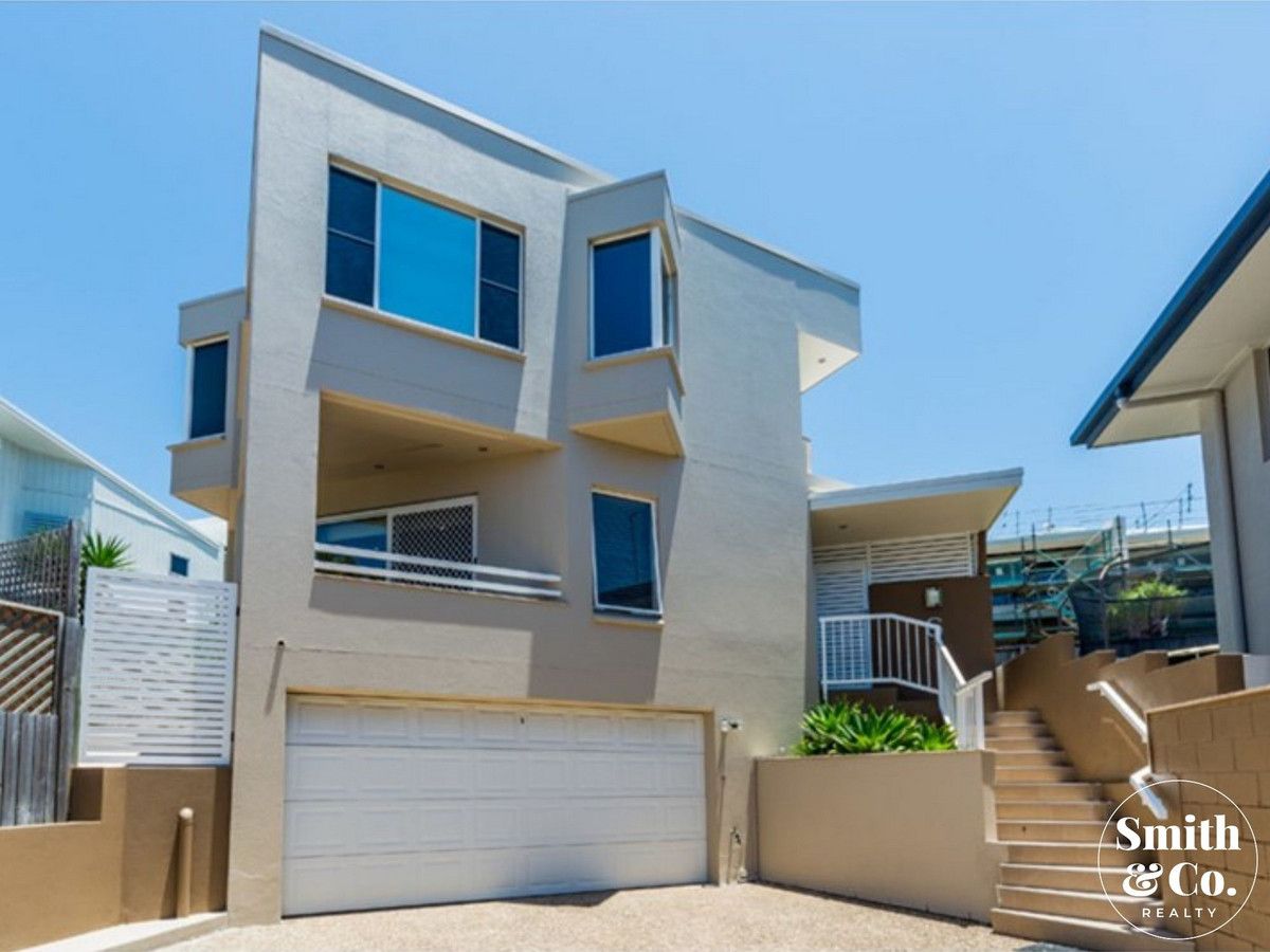 3 bedrooms Townhouse in 6/17 Thelma Avenue BIGGERA WATERS QLD, 4216