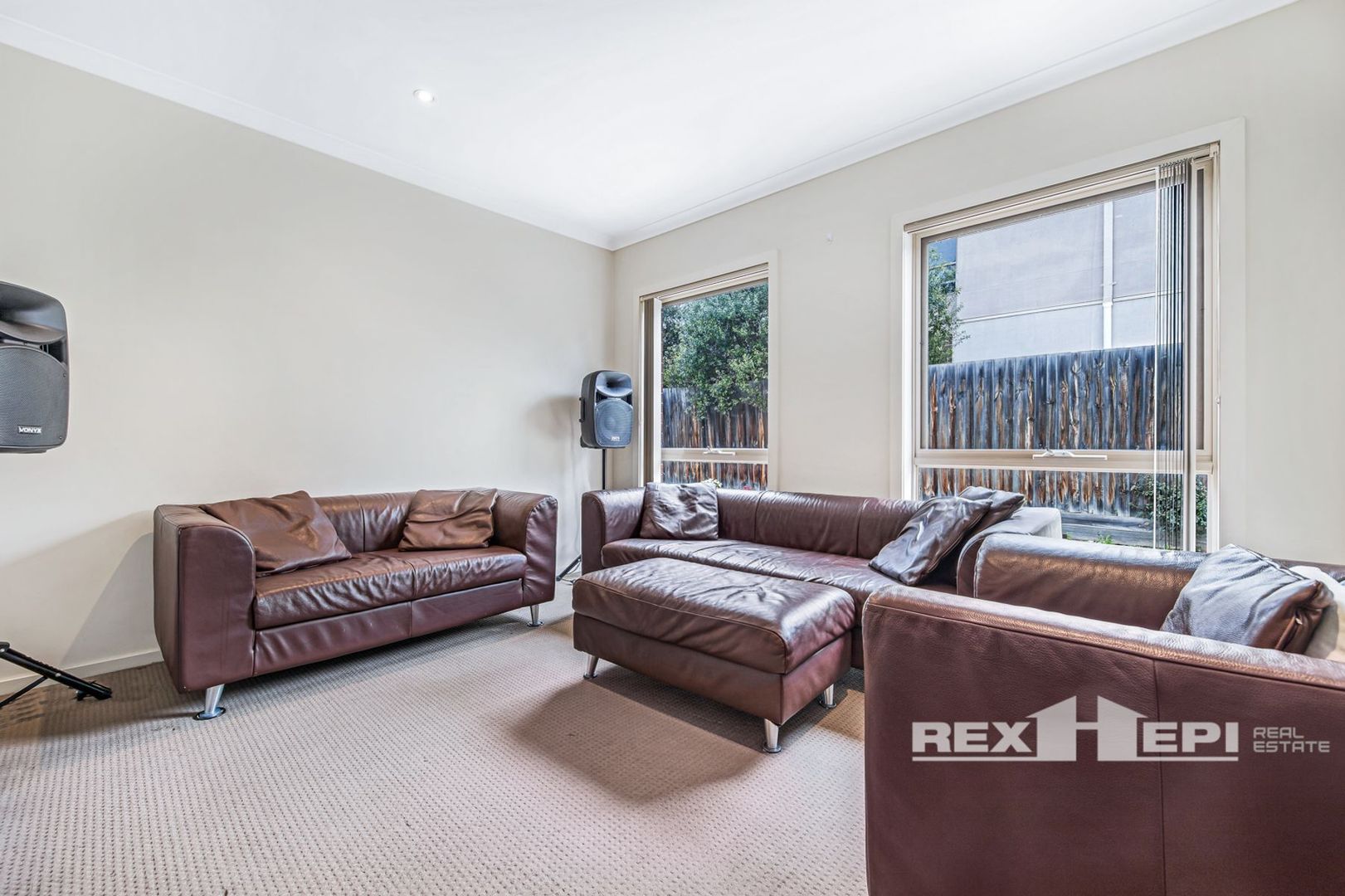 Unit 5/12-14 Kingsfield Crescent, Lynbrook VIC 3975, Image 1