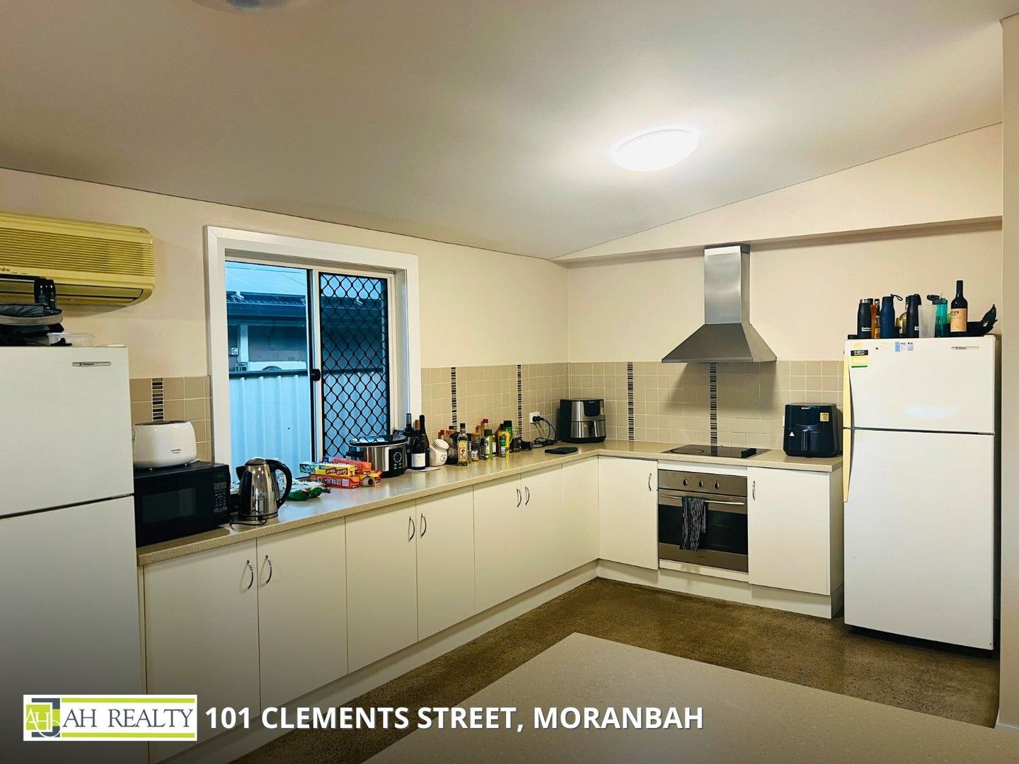 6 bedrooms House in 101 Clements Street MORANBAH QLD, 4744