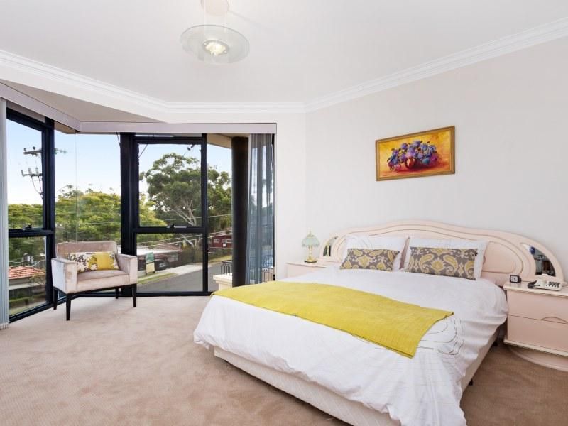 90 Waitara Parade, Hurstville Grove NSW 2220, Image 2