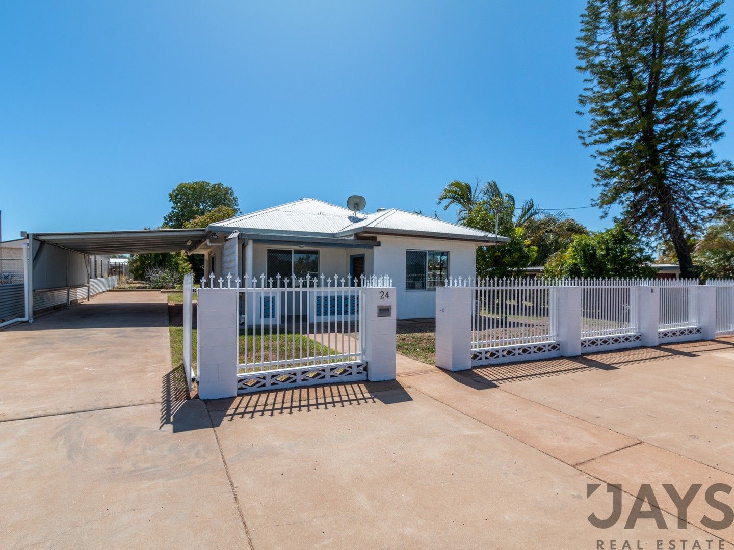 24 Nineteenth Avenue, Mount Isa QLD 4825, Image 2