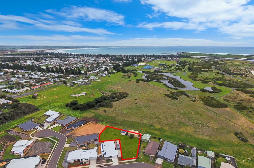 24 Mills Crescent, Port Fairy VIC 3284, Image 2