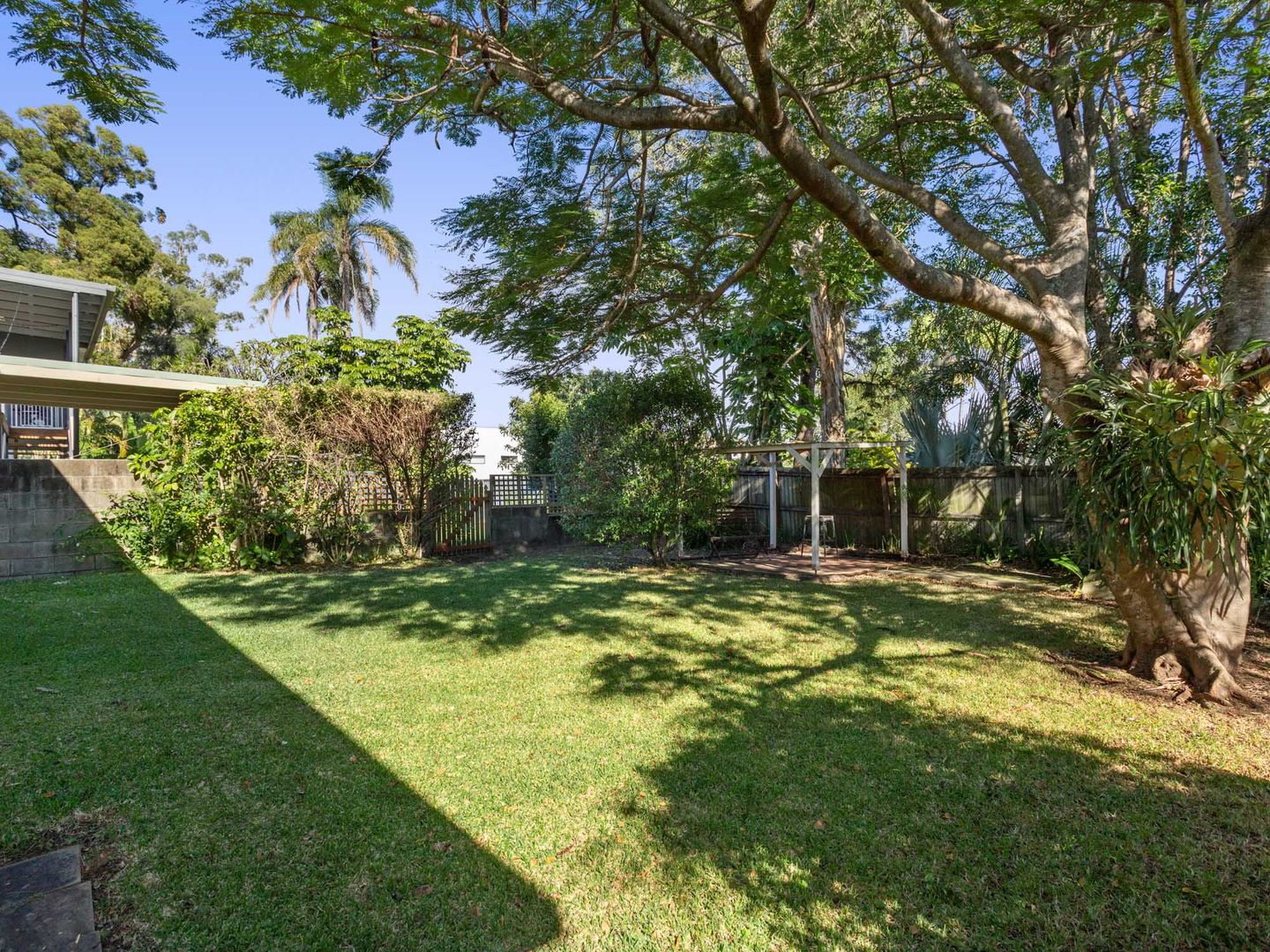 13 Larwon Terrace, Southport QLD 4215, Image 2