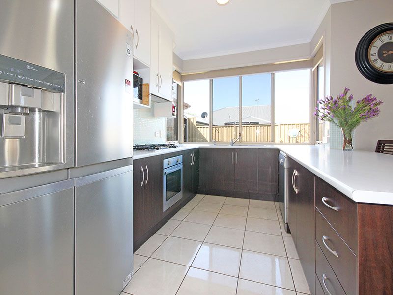 6 Nicholl Avenue, Aldinga Beach SA 5173, Image 1