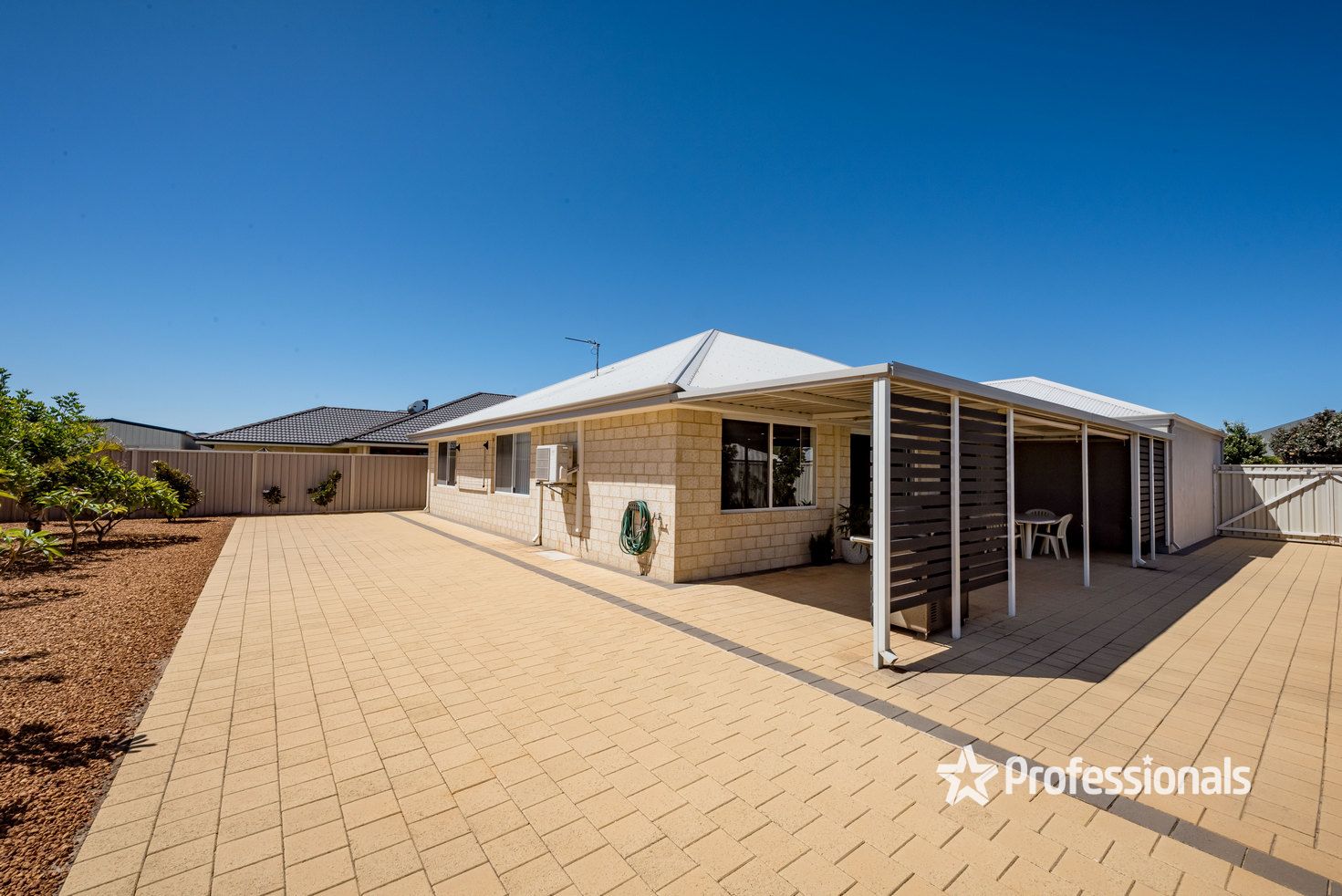 21 Piave Street, Wandina WA 6530, Image 1