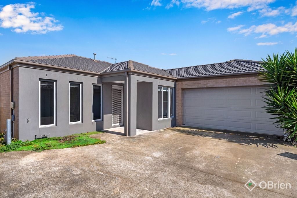 2/3 Fishburn Grove, Harkness VIC 3337, Image 0