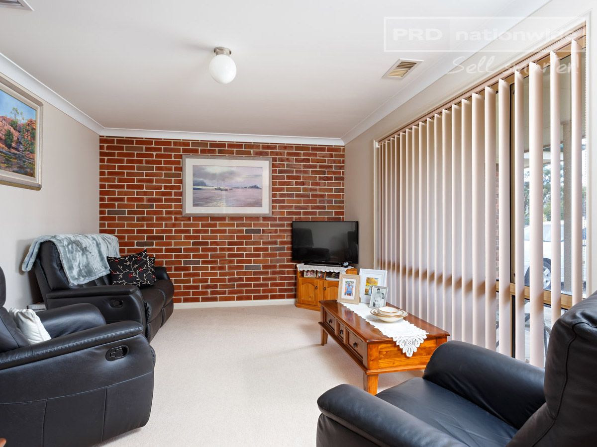 86 King Street, The Rock NSW 2655, Image 2