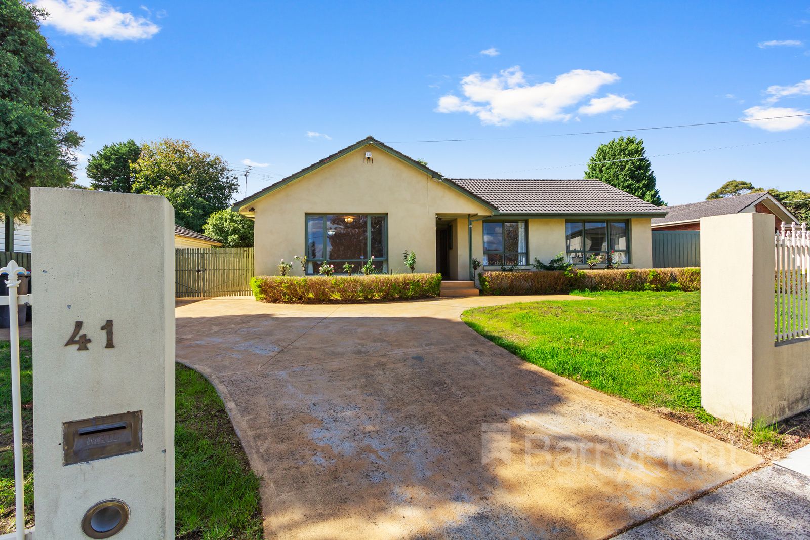 3 bedrooms House in 41 Lewis Road WANTIRNA SOUTH VIC, 3152