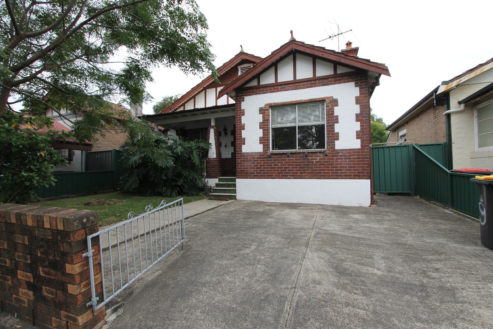 3 bedrooms Apartment / Unit / Flat in 9 Rye Ave BEXLEY NSW, 2207